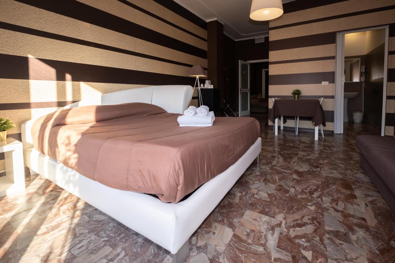 Cconforthotels R&B Semplici Emozioni Бари Екстериор снимка