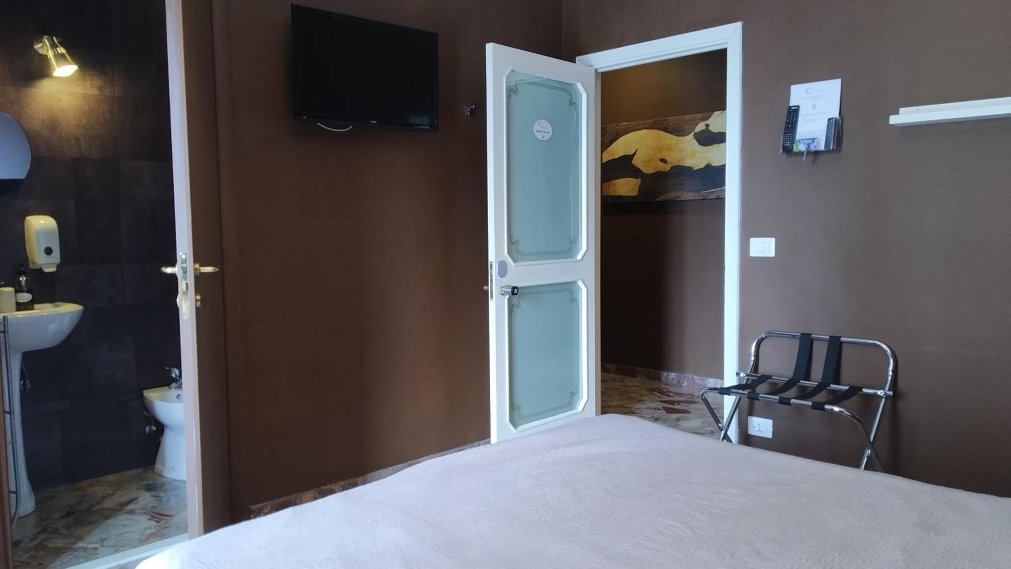 Cconforthotels R&B Semplici Emozioni Бари Екстериор снимка